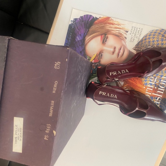 Ladies Prada Trappeur Nero Made in Italy Sz 8.5 - Picture 8 of 12